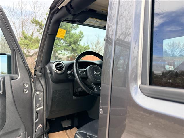 2018 Jeep Wrangler JK Unlimited Sahara (Stk: 16158A) in Newmarket - Image 9 of 48