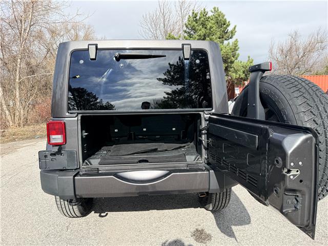 2018 Jeep Wrangler JK Unlimited Sahara (Stk: 16158A) in Newmarket - Image 32 of 48