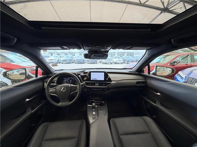 2025 Lexus UX 300h Base (Stk: 250843L) in Calgary - Image 8 of 18