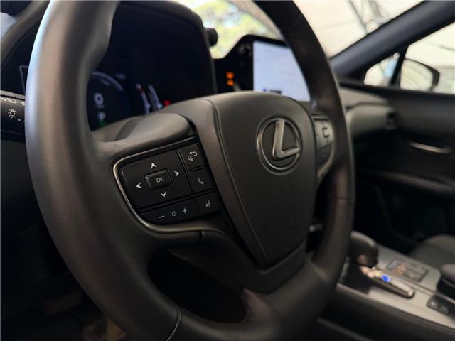 2025 Lexus UX 300h Base (Stk: 250843L) in Calgary - Image 12 of 18