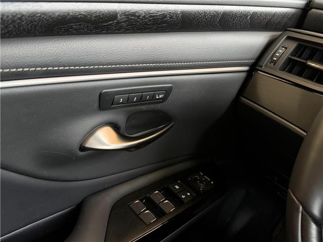 2025 Lexus ES 350 Base (Stk: 250201L) in Calgary - Image 11 of 18