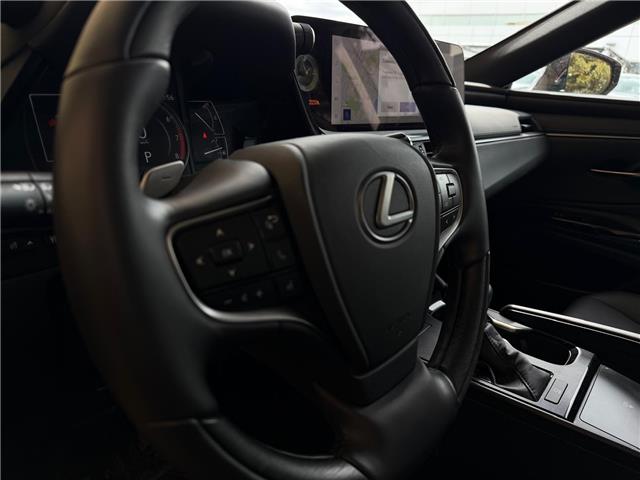 2025 Lexus ES 350 Base (Stk: 250201L) in Calgary - Image 12 of 18