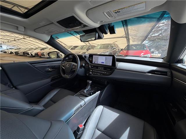 2025 Lexus ES 350 Base (Stk: 250201L) in Calgary - Image 9 of 18