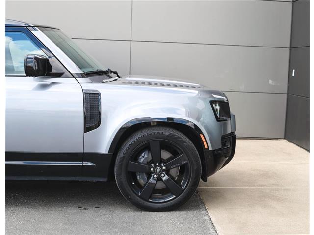 2024 Land Rover Defender P400 X-Dynamic SE (Stk: TL70016) in London - Image 8 of 42