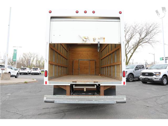 2024 Ford E-450 Cutaway Base (Stk: PR19125A) in Windsor - Image 6 of 24