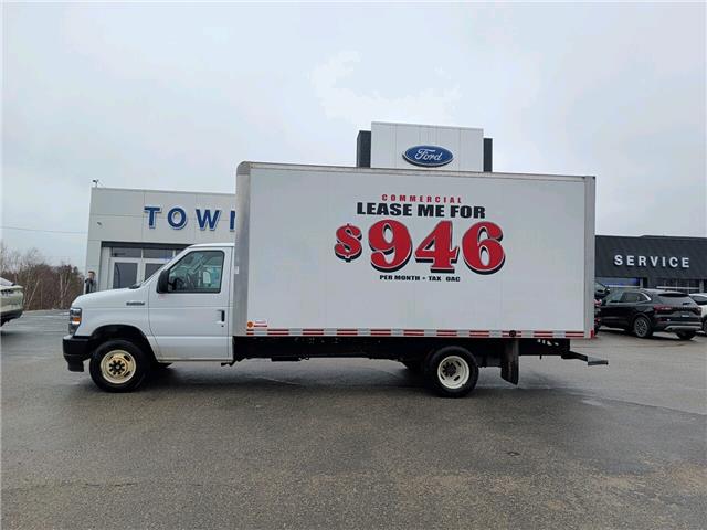 2024 Ford E-450 Cutaway Base (Stk: 24348) in Miramichi - Image 2 of 11