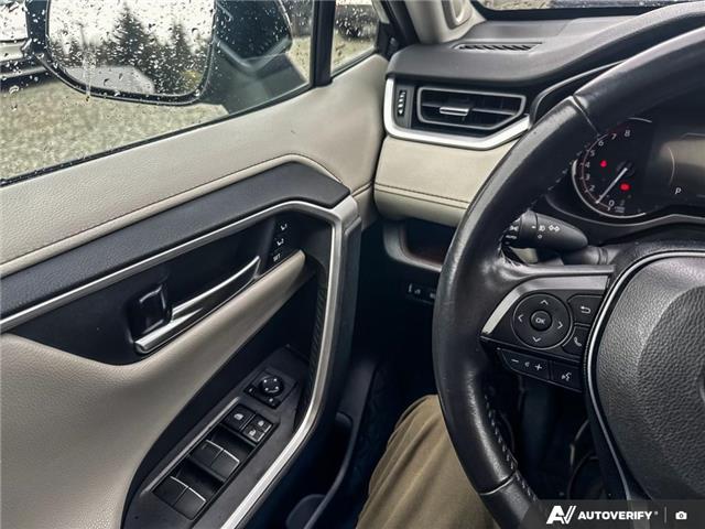 2019 Toyota RAV4 Limited (Stk: P3656) in Courtenay - Image 14 of 17