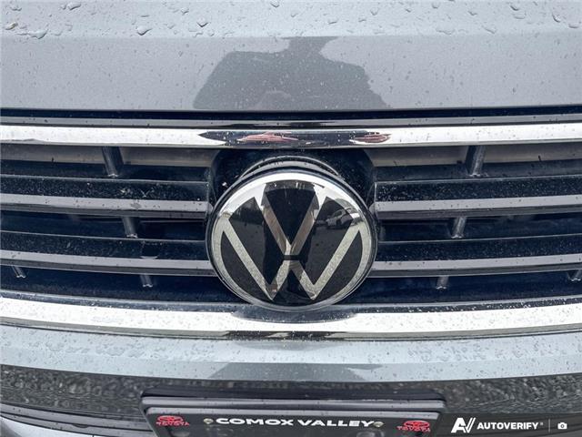 2022 Volkswagen Tiguan Comfortline R-Line Black Edition (Stk: TT113272A) in Courtenay - Image 8 of 16