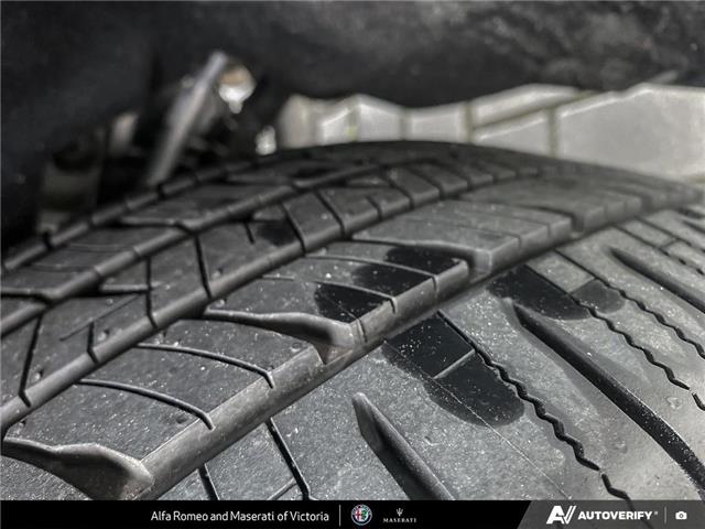 2025 Alfa Romeo Tonale PHEV Base (Stk: 912350) in Victoria - Image 7 of 25