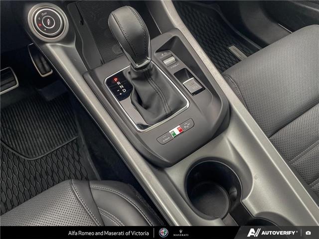 2025 Alfa Romeo Tonale PHEV Base (Stk: 912350) in Victoria - Image 18 of 25