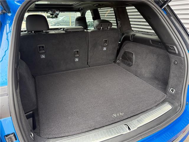 2023 Jeep Grand Cherokee Summit (Stk: U11142) in London - Image 7 of 31