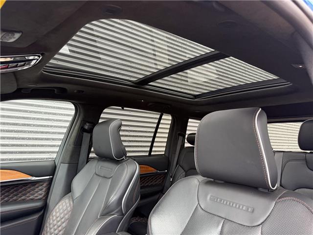 2023 Jeep Grand Cherokee Summit (Stk: U11142) in London - Image 10 of 31