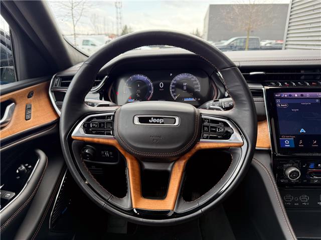 2023 Jeep Grand Cherokee Summit (Stk: U11142) in London - Image 16 of 31