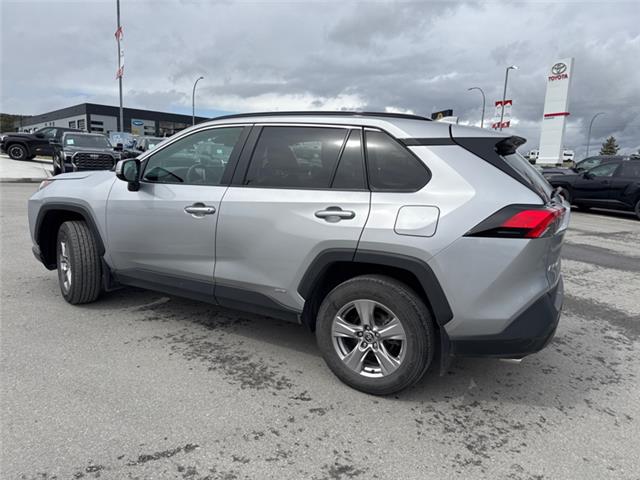 2024 Toyota RAV4 Hybrid XLE (Stk: 3040092A) in Cranbrook - Image 3 of 19