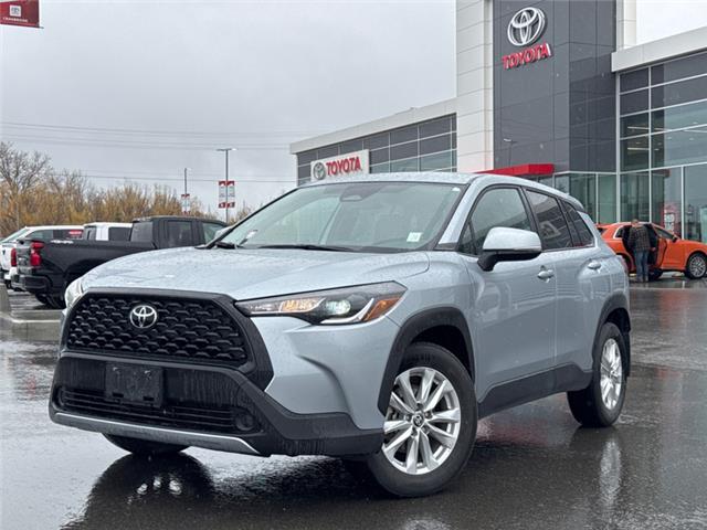 2024 Toyota Corolla Cross LE (Stk: V081964K) in Cranbrook - Image 1 of 20