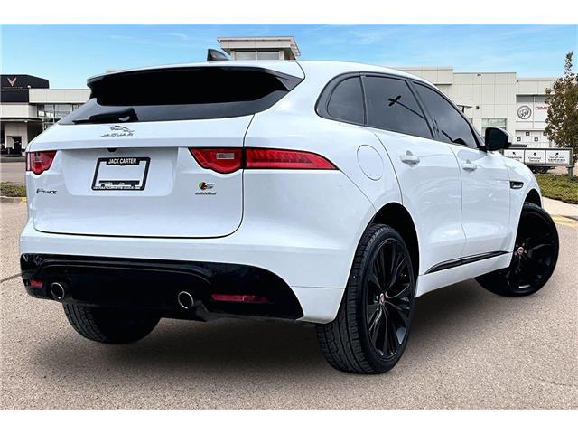 2020 Jaguar F-PACE S (Stk: 35961UB) in Calgary - Image 2 of 35
