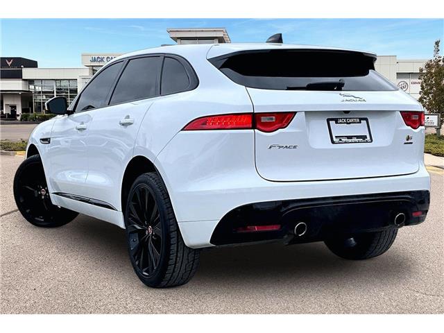 2020 Jaguar F-PACE S (Stk: 35961UB) in Calgary - Image 12 of 35