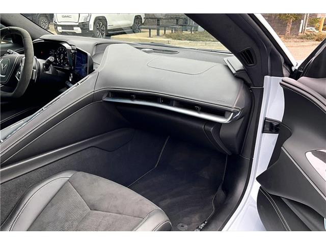 2021 Chevrolet Corvette Stingray (Stk: 06731U) in Calgary - Image 16 of 31