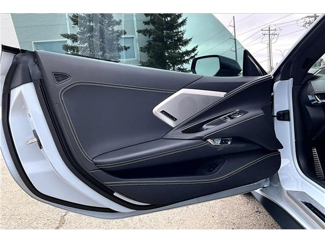2021 Chevrolet Corvette Stingray (Stk: 06731U) in Calgary - Image 17 of 31
