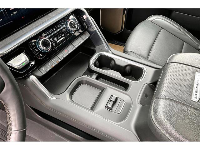 2024 GMC Sierra 3500HD Denali (Stk: 40027U) in Calgary - Image 14 of 35