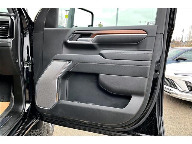 2024 GMC Sierra 3500HD Denali (Stk: 40027U) in Calgary - Image 19 of 35