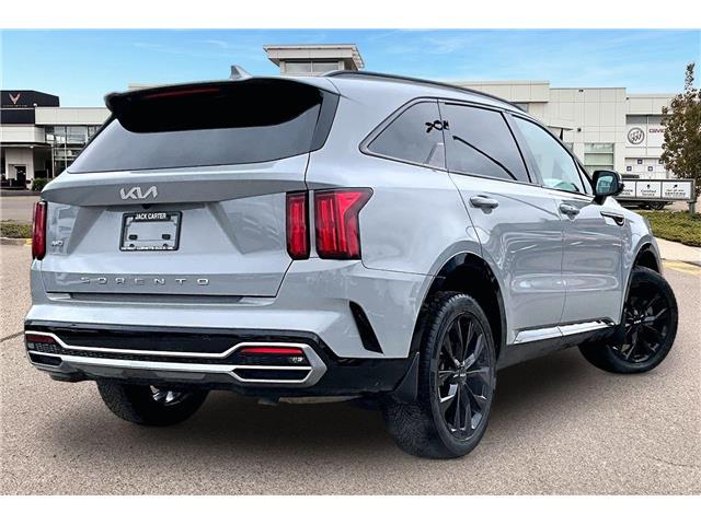 2022 Kia Sorento 2.5T SX w/Black Leather (Stk: 06771U) in Calgary - Image 2 of 35