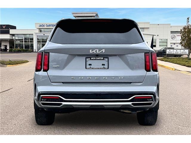 2022 Kia Sorento 2.5T SX w/Black Leather (Stk: 06771U) in Calgary - Image 4 of 35
