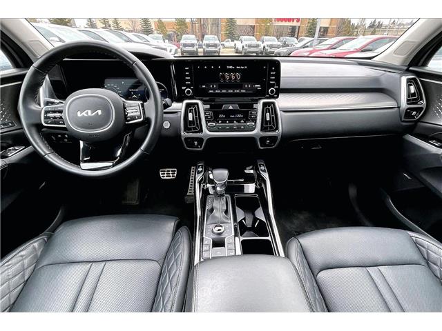 2022 Kia Sorento 2.5T SX w/Black Leather (Stk: 06771U) in Calgary - Image 15 of 35