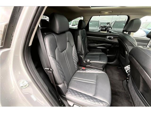 2022 Kia Sorento 2.5T SX w/Black Leather (Stk: 06771U) in Calgary - Image 28 of 35