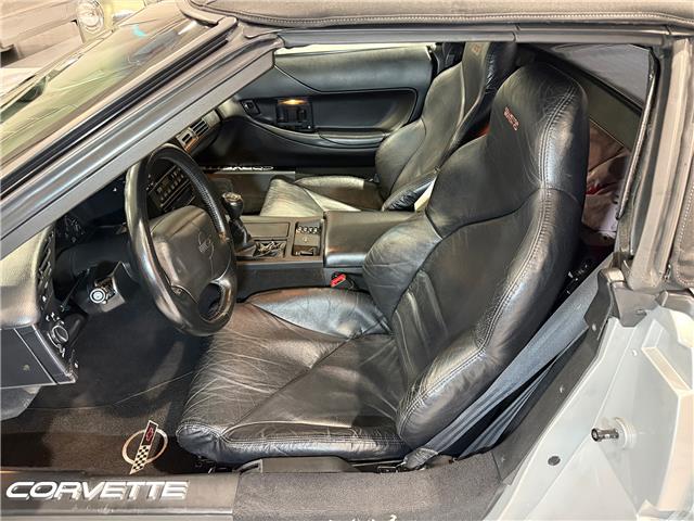 1996 Chevrolet Corvette C4 Convertible (Stk: 113570) in Watford - Image 28 of 38