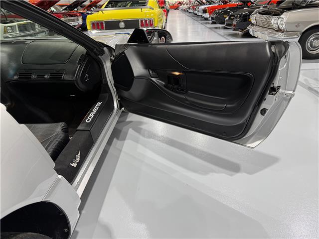1996 Chevrolet Corvette C4 Convertible (Stk: 113570) in Watford - Image 31 of 38