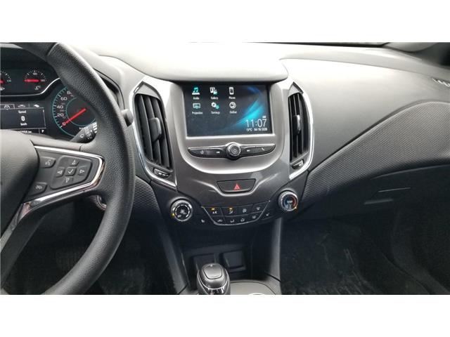 2017 Chevrolet Cruze Hatch LT Auto (Stk: 2-13398A) in Oshawa - Image 17 of 21