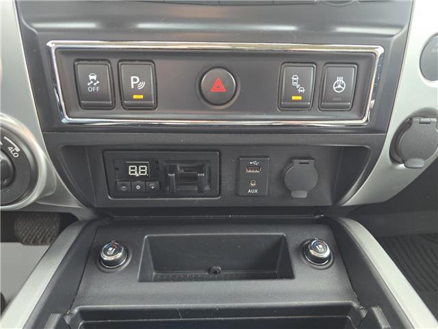 2018 Nissan Titan SV Midnight Edition in Saskatoon - Image 12 of 16