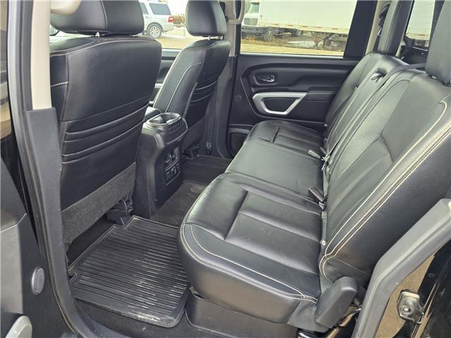 2018 Nissan Titan SV Midnight Edition in Saskatoon - Image 15 of 16