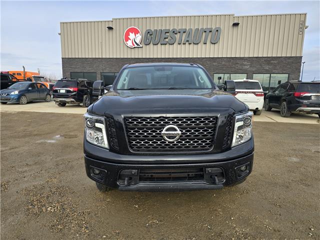 2018 Nissan Titan SV Midnight Edition in Saskatoon - Image 8 of 16