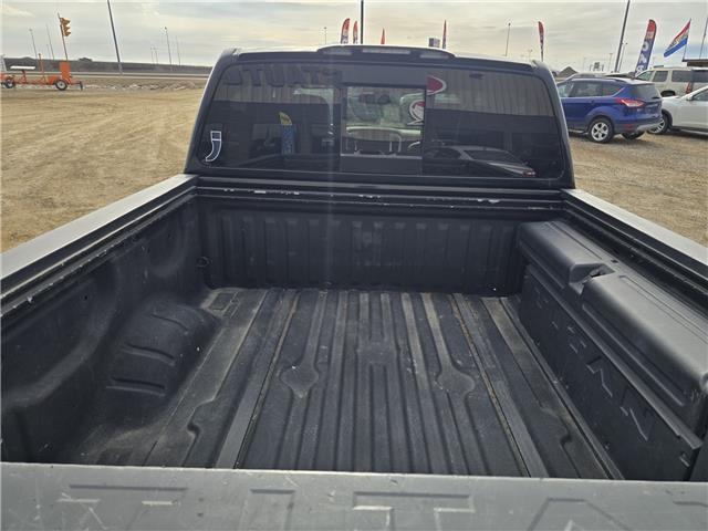2018 Nissan Titan SV Midnight Edition in Saskatoon - Image 16 of 16