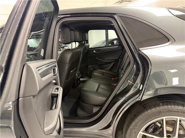 2022 Porsche Macan Base (Stk: A9213) in Saint-Eustache - Image 8 of 31