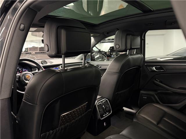 2022 Porsche Macan Base (Stk: A9213) in Saint-Eustache - Image 28 of 31