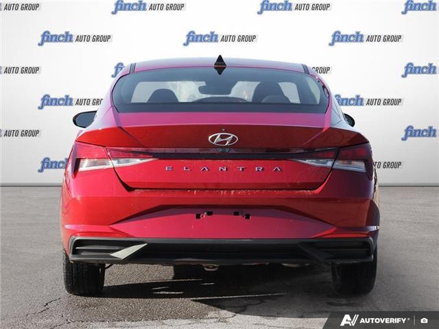 2023 Hyundai Elantra Preferred w/Tech Package (Stk: 109628) in London - Image 5 of 24