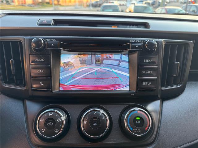 2018 Toyota RAV4 LE (Stk: 2603118) in Waterloo - Image 15 of 20