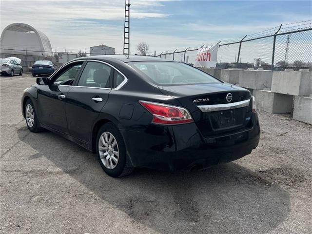 2015 Nissan Altima 2.5 S (Stk: 2604133) in Waterloo - Image 2 of 10 2015 Nissan Altima 2.5 S (Stk: 2604133) in Waterloo - Image 2 of 10