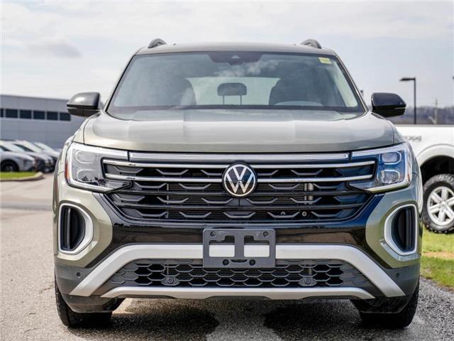 2025 Volkswagen Atlas Peak Edition | PANO ROOF | LEATHER | AWD (Stk: U3197A) in Grimsby - Image 2 of 19