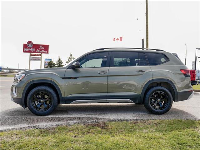 2025 Volkswagen Atlas Peak Edition | PANO ROOF | LEATHER | AWD (Stk: U3197A) in Grimsby - Image 3 of 19
