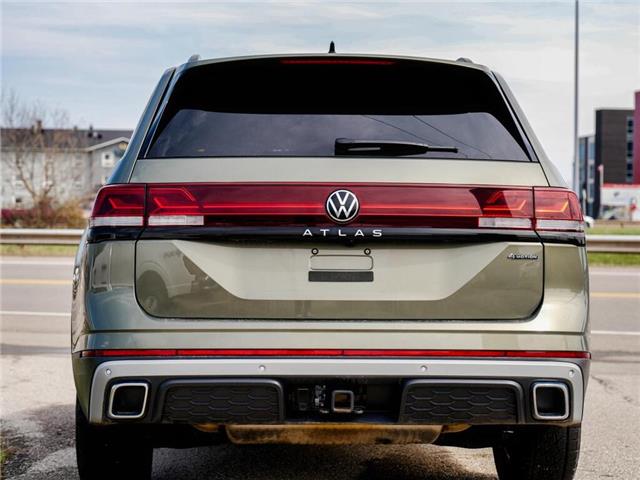 2025 Volkswagen Atlas Peak Edition | PANO ROOF | LEATHER | AWD (Stk: U3197A) in Grimsby - Image 4 of 19
