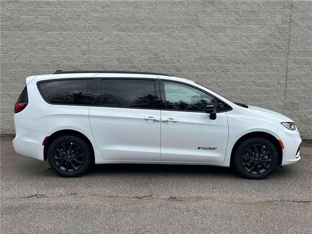 2026 Chrysler Pacifica Select (Stk: 26-0108) in Toronto - Image 4 of 16
