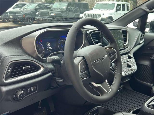 2026 Chrysler Pacifica Select (Stk: 26-0108) in Toronto - Image 6 of 16