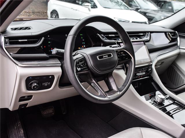 2023 Jeep Grand Cherokee 4xe Overland (Stk: 25-0158DTC) in Toronto - Image 11 of 30