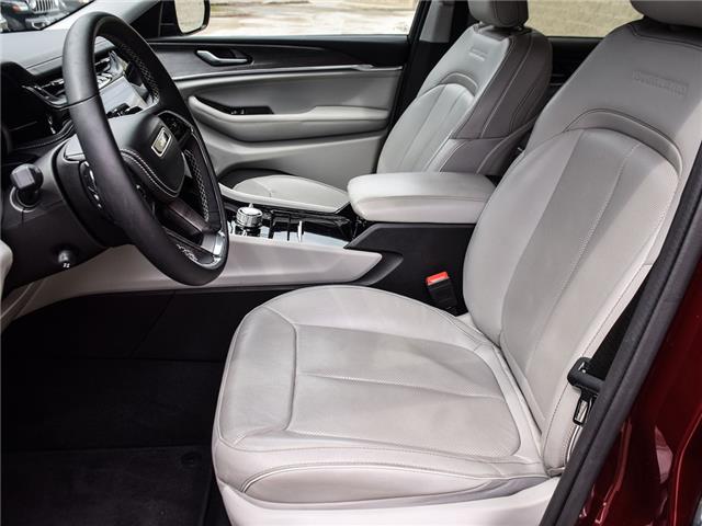 2023 Jeep Grand Cherokee 4xe Overland (Stk: 25-0158DTC) in Toronto - Image 12 of 30