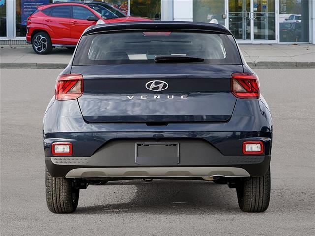 2026 Hyundai Venue Ultimate w/Denim Interior (IVT) (Stk: 2610236) in Aurora - Image 5 of 22