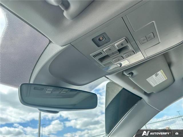 2023 Volkswagen Taos Comfortline (Stk: ST-297A) in Calgary - Image 21 of 25 2023 Volkswagen Taos Comfortline (Stk: ST-297A) in Calgary - Image 21 of 25